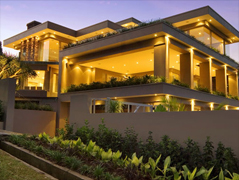 CUSTOM DESIGNED HOUSE